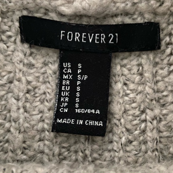 Forever 21 Crop Turtleneck Sweater - Picture 3 of 3